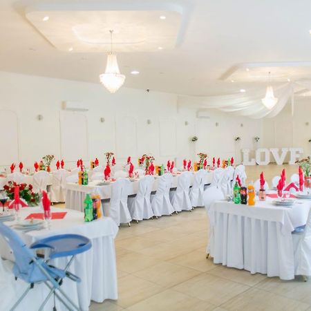 Marysienka Hotel Bisztynek Екстериор снимка