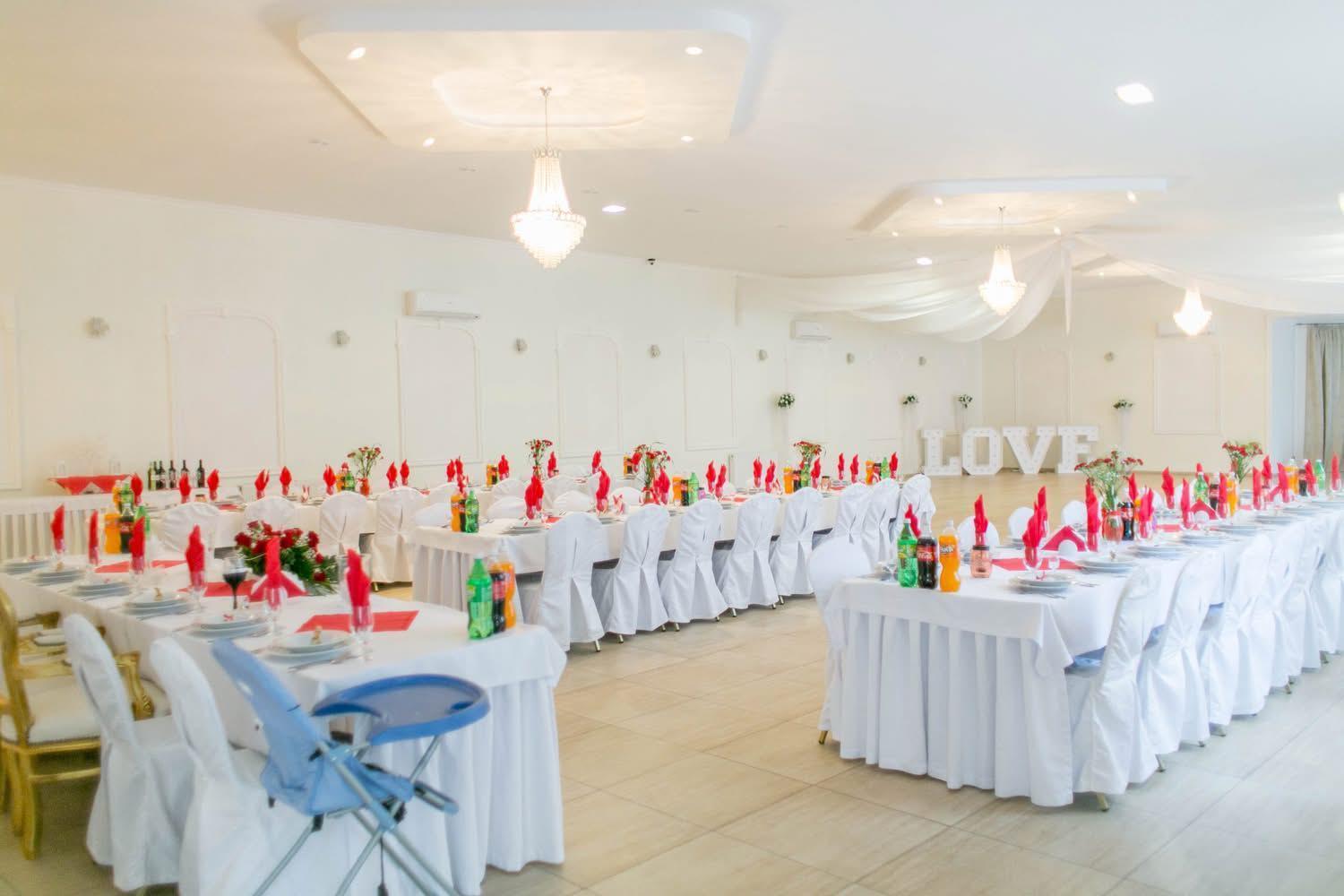 Marysienka Hotel Bisztynek Екстериор снимка
