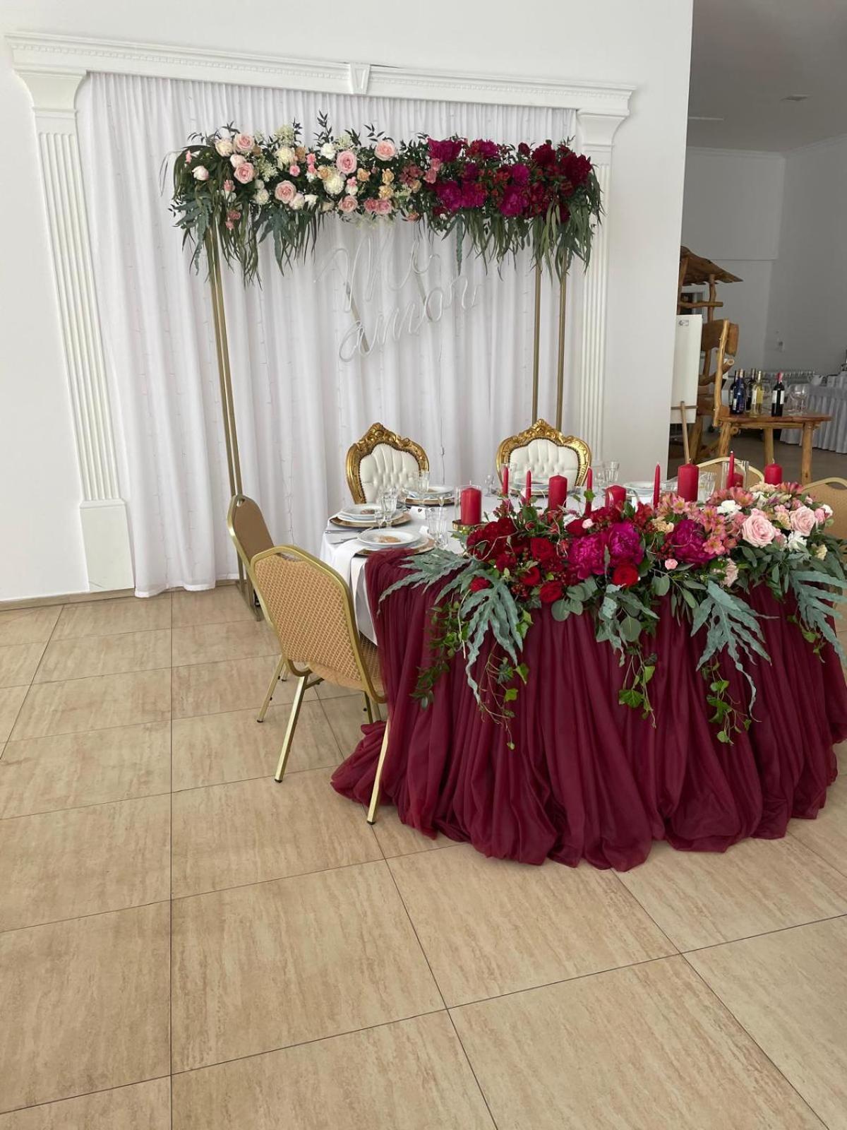 Marysienka Hotel Bisztynek Екстериор снимка